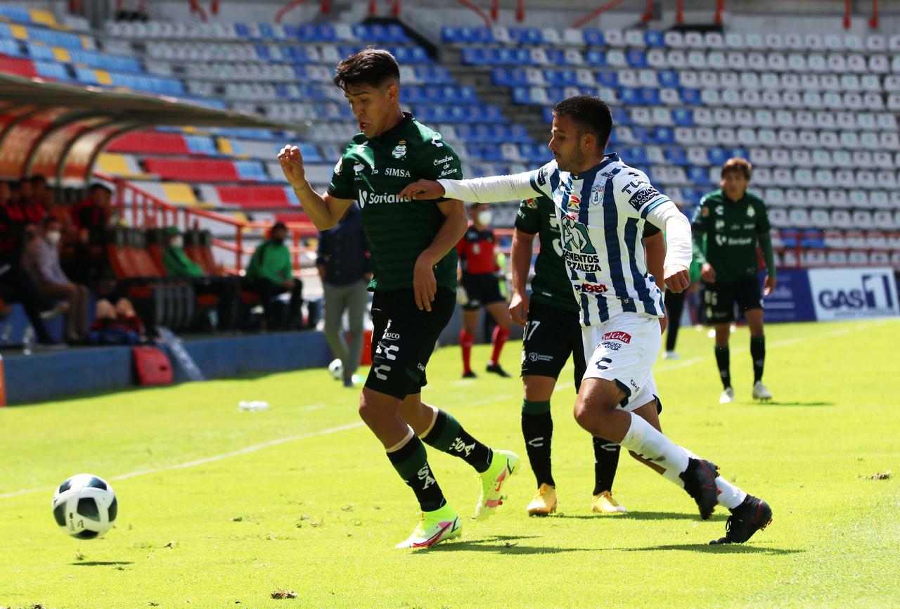 La categoría Sub-20 de Santos Laguna y Tuzos del Pachuca dividieron puntos, al empatar 2-2 en el Estadio Hidalgo de la Bella Airosa, en actividad de la jornada 13 del Torneo Apertura 2021. (ARCHIVO) 
