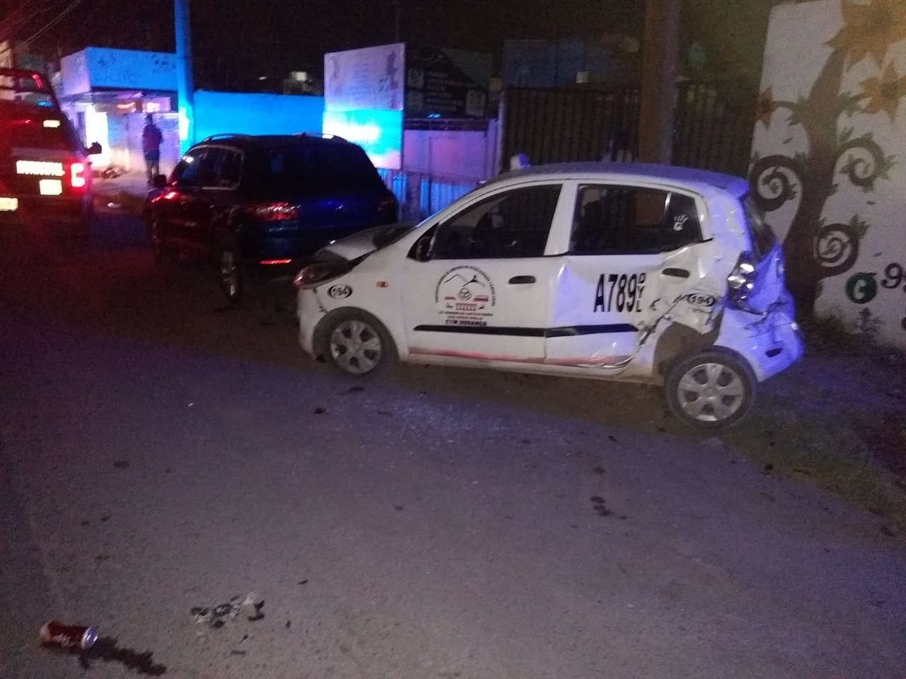 Joven Conductor Choca Contra Contra Camioneta Y Taxi Estacionados En Gómez Palacio El Siglo De 4753