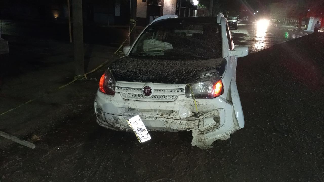 La unidad involucrada es un Fiat, modelo 2018, conducido por Fernando de 33 años, quien resultó lesionado. (EL SIGLO DE TORREÓN)