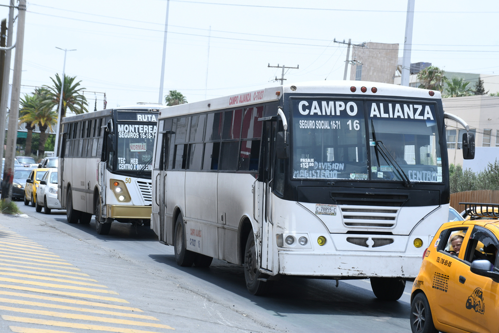 Con más de 10 años de antigüedad, 8 de cada 10 camiones que brinda el servicio de transporte público en la ciudad de Torreón. (EL SIGLO DE TORREÓN)