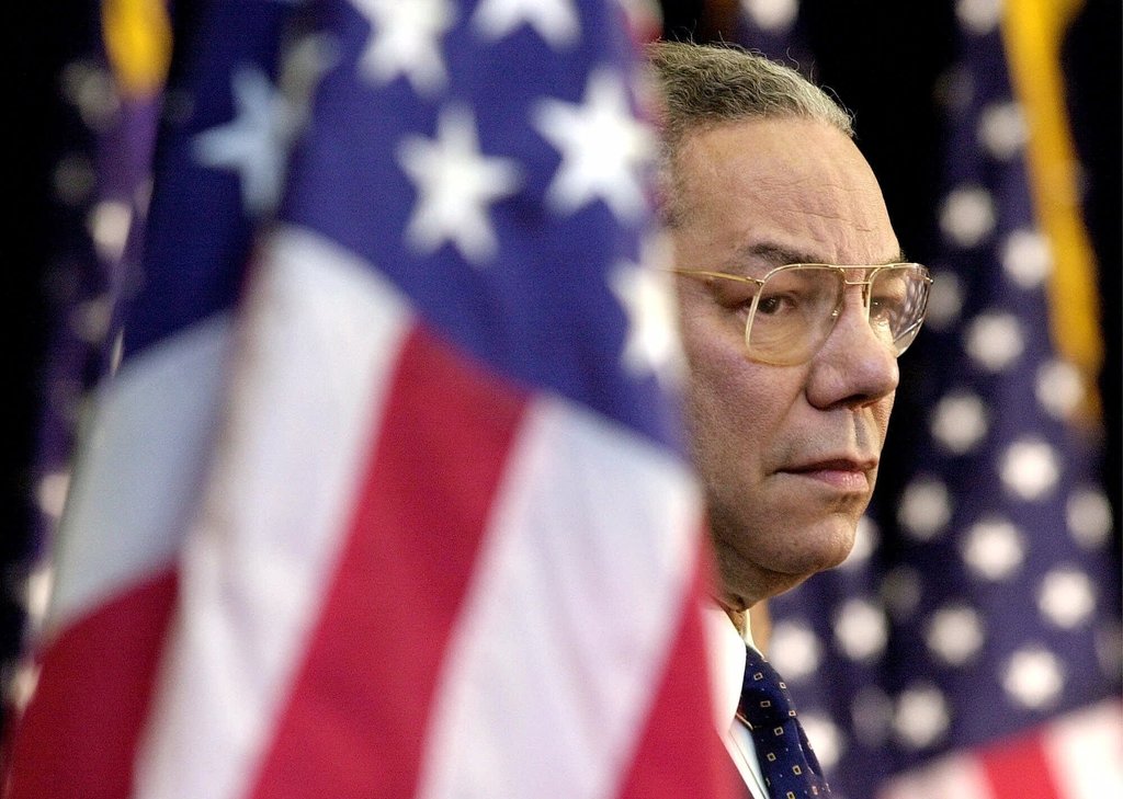 Colin Powell fue el primer afroamericano en ocupar la titularidad del Departamento de Estado. (AP) 