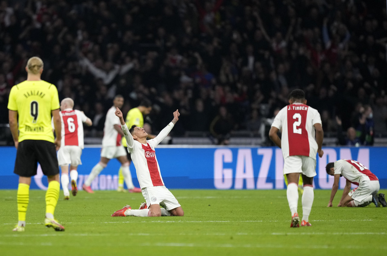 Con goleada, el Ajax de Edson Álvarez 'desactiva' a Erling Haaland y el Borussia Dortmund