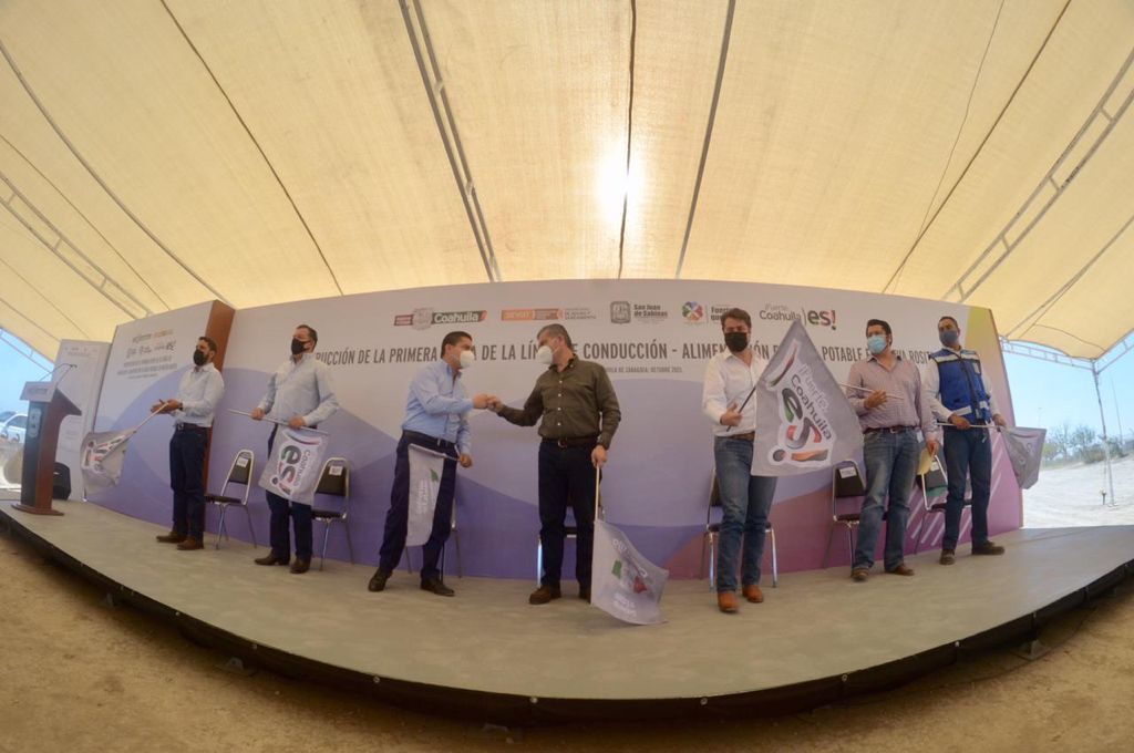 Riquelme anunció el inicio de la construcción de la Plaza Comercial Merco-Nueva Rosita con una inversión de 100 millones de pesos.