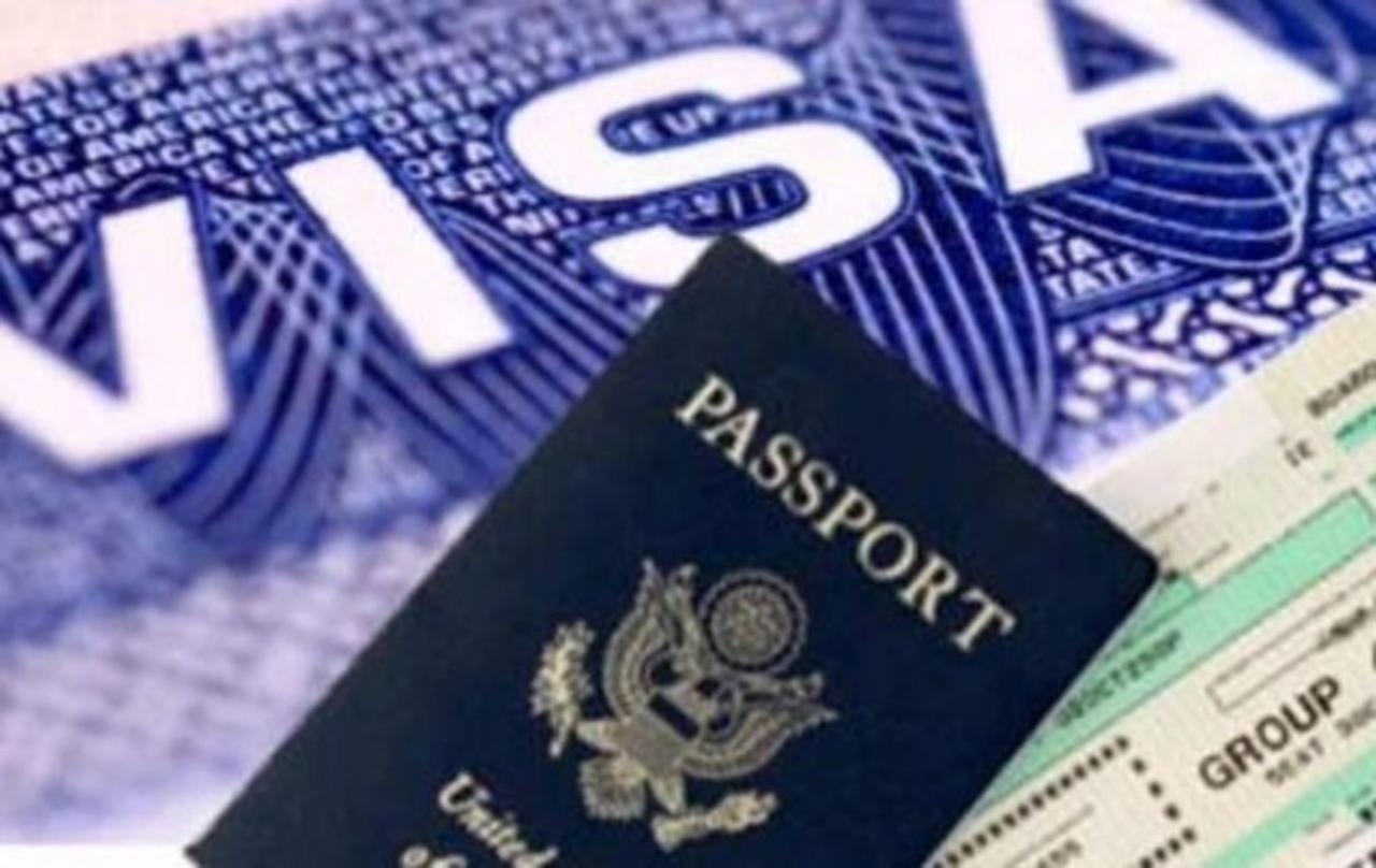 Jesús Roberto de León, abogado de migración, dio a conocer que las solicitudes de renovación de visas norteamericanas han aumentado exponencialmente en las últimas semanas. (ARCHIVO)