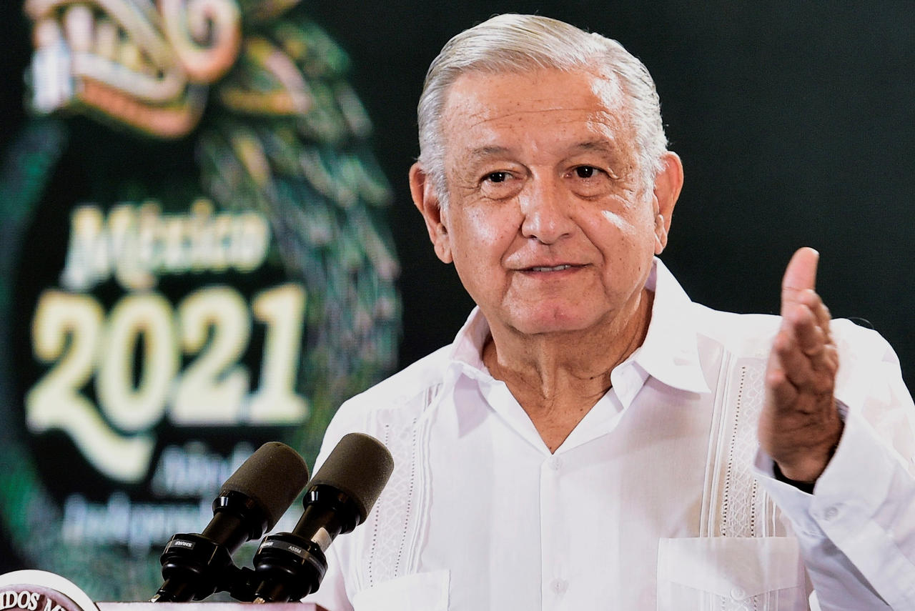 López Obrador calificó como un buen acuerdo el alcanzado por el Sindicato de Trabajadores Petroleros de la República Mexicana. (EFE)