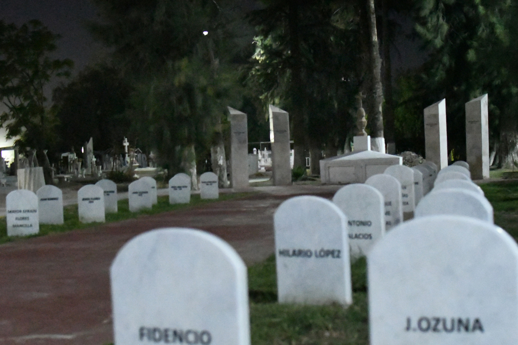 Ante las experiencias sin explicación que han vivido los trabajadores del cementerio Guadalupe en Gómez Palacio, han optado por no recorrer la zona por las noches, mucho menos sin compañía. (FERNANDO COMPEÁN)