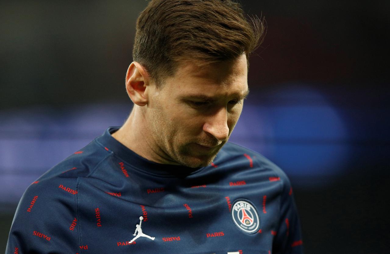 Leo Messi será baja en el París Saint-Germain (PSG) por unas molestias en el músculo isquiotibial izquierdo en el partido de la cuarta jornada de fase de grupos de la Champions