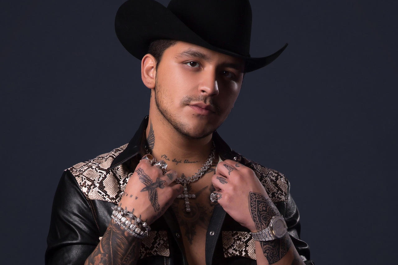 El cantante de regional mexicano Christian Nodal se encuentra en medio del escándalo, esto tras los problemas que enfrenta con la disquera Universal Music, a la cual demandó por incumplimiento de contrato. (ARCHIVO) 

