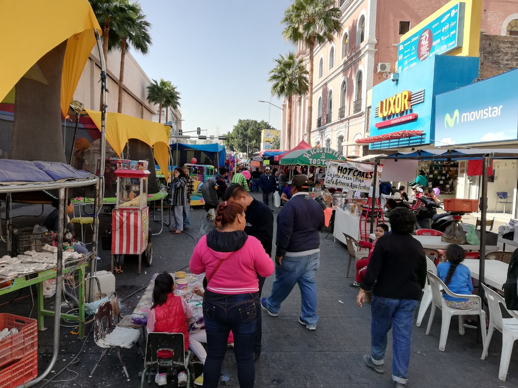Insisten comerciantes en instalarse alrededor de la Iglesia de Guadalupe en el marco de las peregrinaciones.