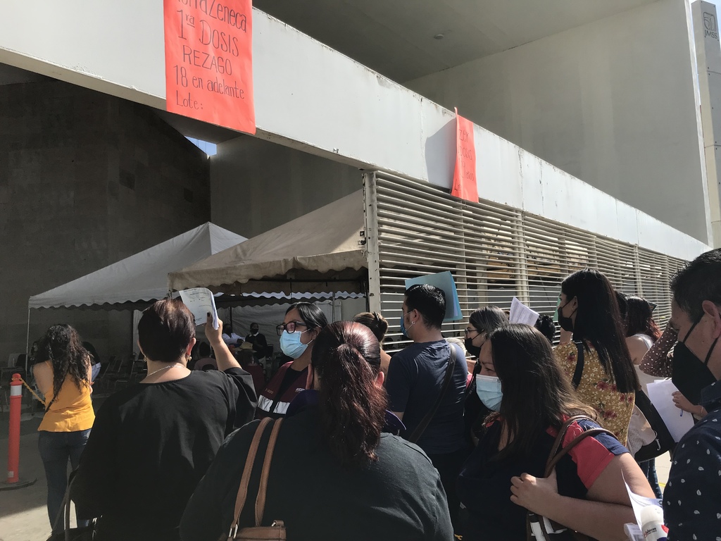 Resultaron insuficientes las dosis que se aplicarían entre los ciudadanos que requerían de su refuerzo de Pfizer/BioNTech. (GUADALUPE MIRANDA)