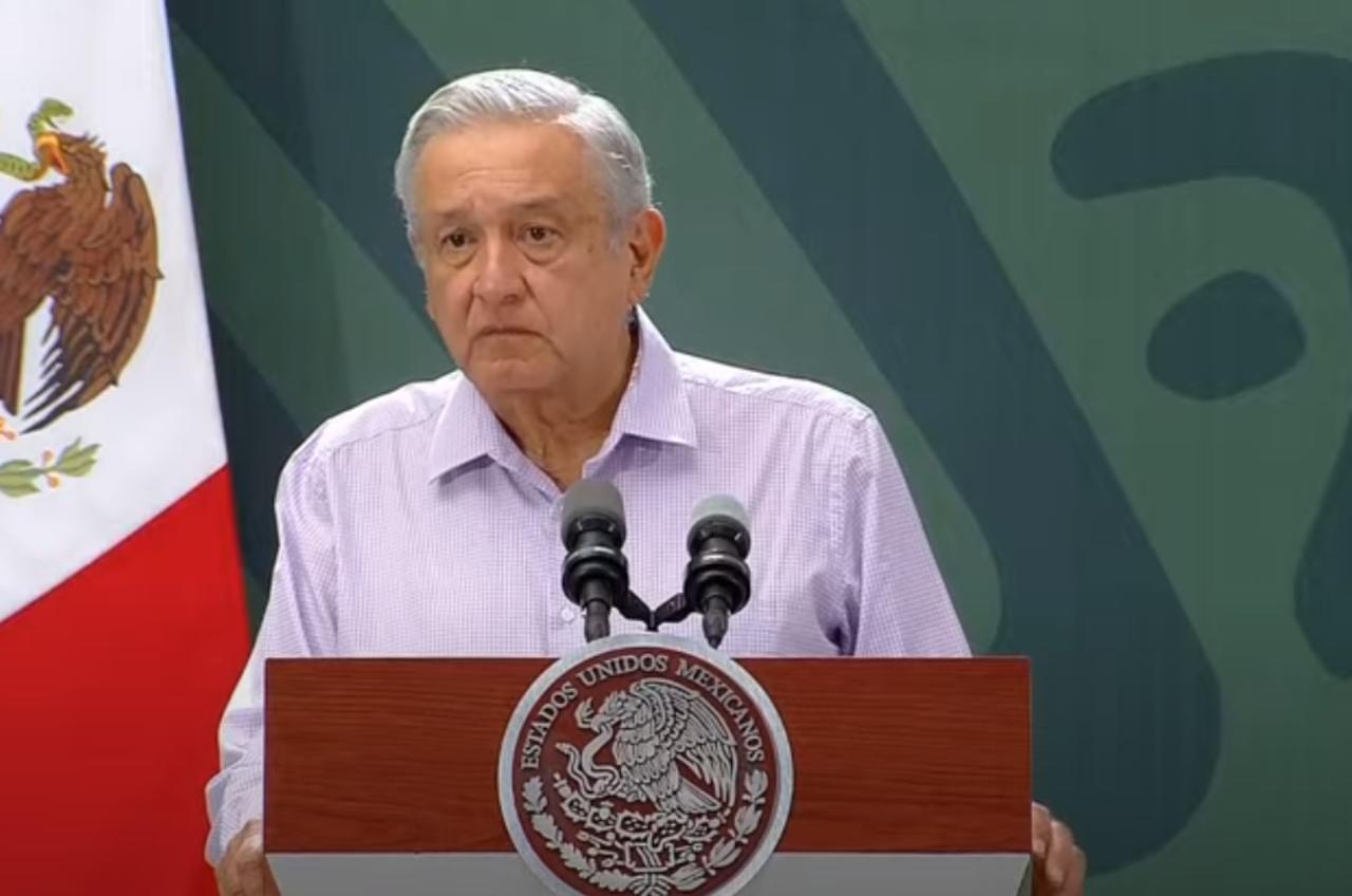 Sobre los cambios en la Unidad de Inteligencia Financiera (UIF), López Obrador aseguró que Santiago Nieto es 'un abogado profesional y recto, pero no podemos tolerar ningún acto de extravagancias', por lo que consideró como buena decisión su salida.
