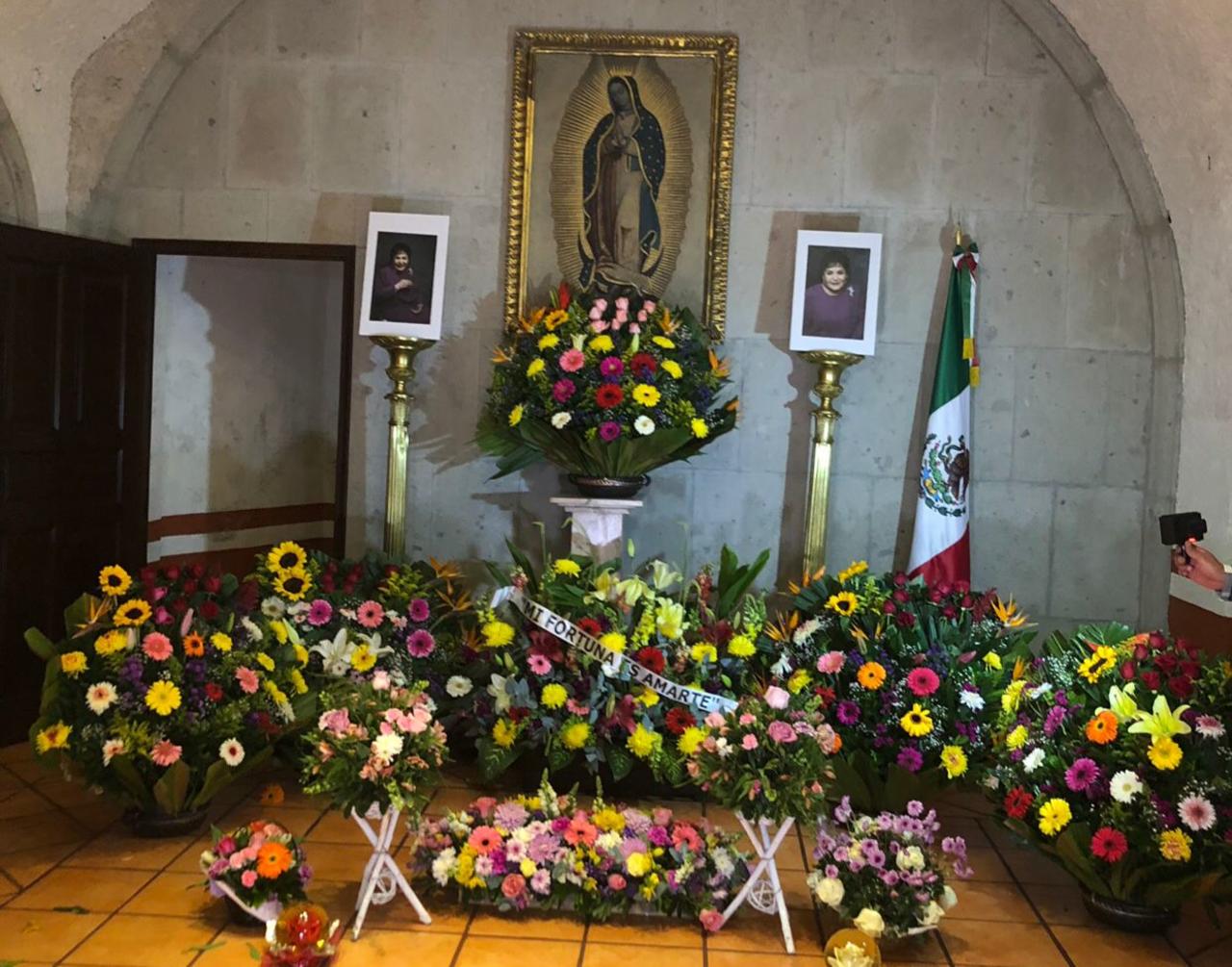 Realizan misa en honor a la salud de Carmelita Salinas