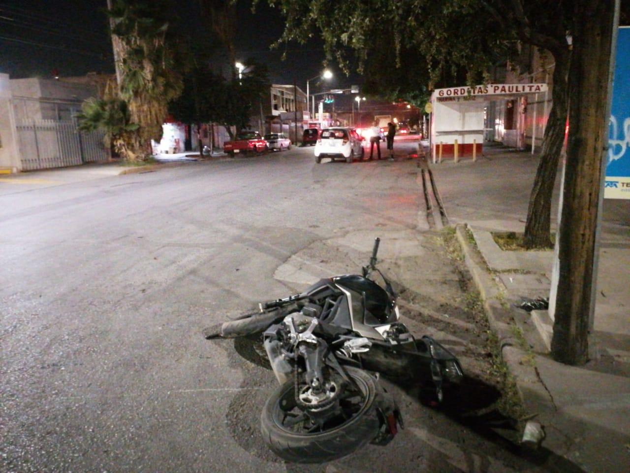 El accidente ocurrió  el viernes en Av. Presidente Carranza y la calle Galeana. (EL SIGLO DE TORREÓN)