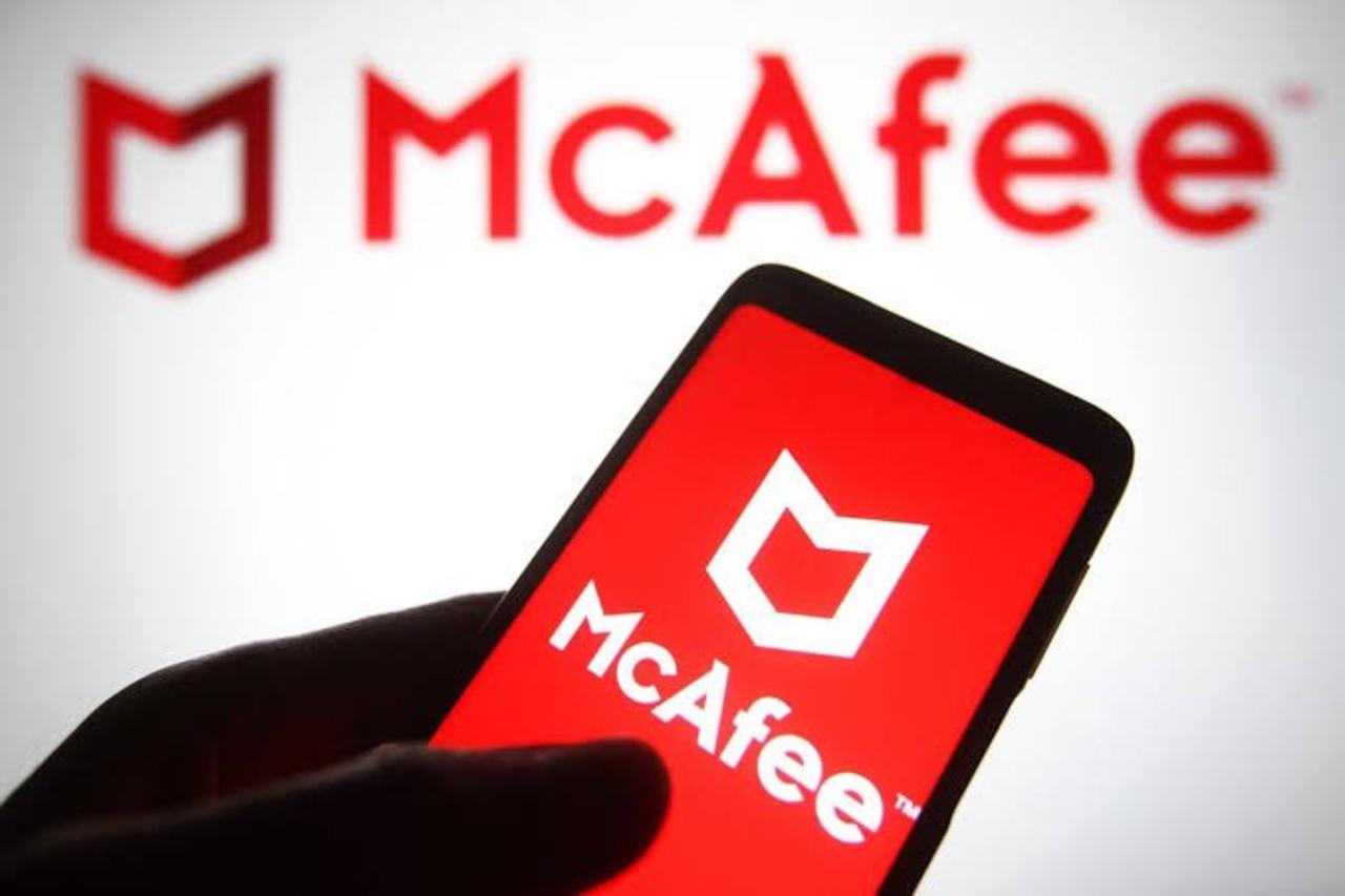 Un grupo internacional de inversores anunció la adquisición de la firma de ciberseguridad McAfee, creadora del popular software antivirus que lleva su nombre, por un precio de 14,000 millones de dólares. (ESPECIAL) 
 