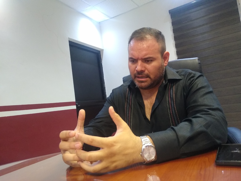 El edil dijo que los quejosos pretenden funcionar fuera de la ley. (EL SIGLO DE TORREÓN) 