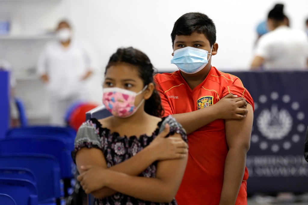 El viernes arrancará el prerregistro para menores de 12 a 17 años en México a la vacunación contra el COVID-19. (ARCHIVO) 