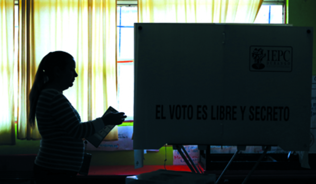 Las personas deben contar con la información mínima necesaria de los candidatos y candidatas para poder emitir su voto. (ARCHIVO) 