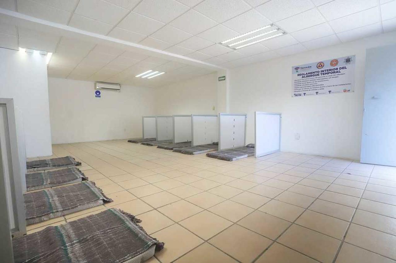 Refugios temporales no han abierto formalmente. (ARCHIVO)