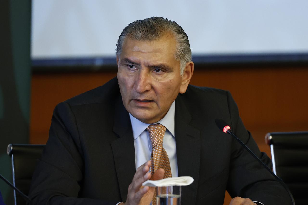 López Obrador expresó sus condolencias al secretario de Gobernación, Adán Augusto López, por la muerte de su madre, la señora Aurora Hernández Sánchez. (ARCHIVO)