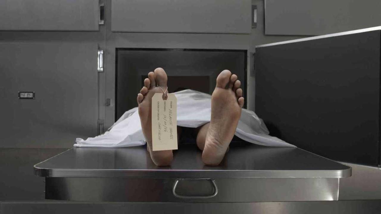 Luego de pasar toda la noche en un congelador de la morgue, el hombre despertó mientras sus familiares acudían al lugar para reconocer su cuerpo (ESPECIAL) 