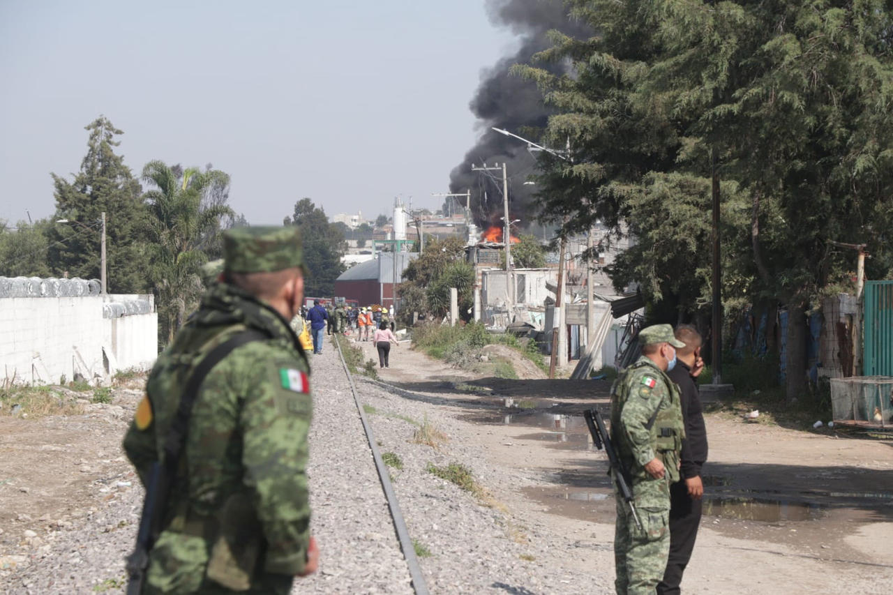 La cifra de muertos por la explosión de un gasoducto de Petróleos Mexicanos (Pemex) el pasado 31 de octubre en el estado mexicano de Puebla aumentó en las últimas horas a cinco tras el fallecimiento de un hombre de 43 años. (ARCHIVO) 

 