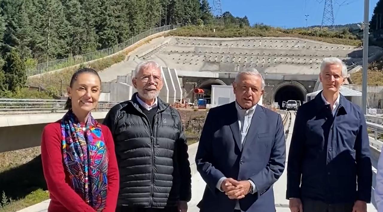  El presidente Andrés Manuel López Obrador destacó que la Jefa de Gobierno, Claudia Sheinbaum, y el gobernador del Estado de México, Alfredo de Mazo, trabajan de la mano tanto en materia de infraestructura como para mejorar la seguridad de los habitantes del Valle de México.
