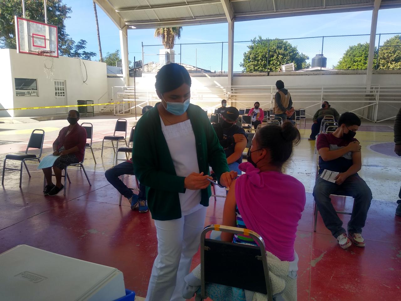 Reiteró que la poca afluencia de jóvenes obedece a que estudian preparatoria en Torreón y en ese municipio la jornada se realizó directamente en las escuelas. (EL SIGLO DE TORREÓN)