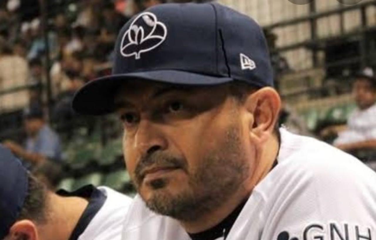 Óscar Manuel Robles Arenas es, a partir de hoy, el nuevo timonel de los Algodoneros del Unión Laguna para la Temporada 2022 de la Liga Mexicana de Beisbol.

