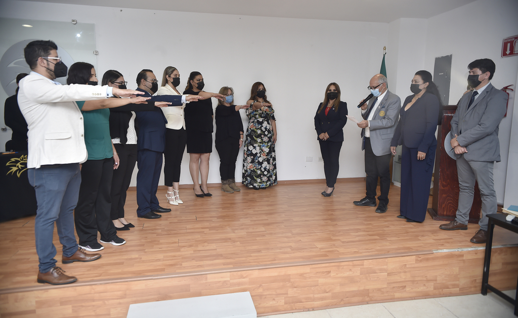 Conforman mesa directiva del Consejo Lagunero de Optometristas. (EL SIGLO DE TORREÓN)