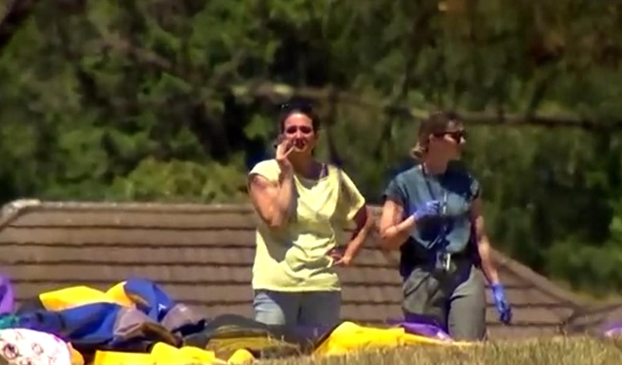 Además de las víctimas mortales, otros cuatro niños resultaron lesionados a causa del accidente con el castillo inflable (ESPECIAL) 