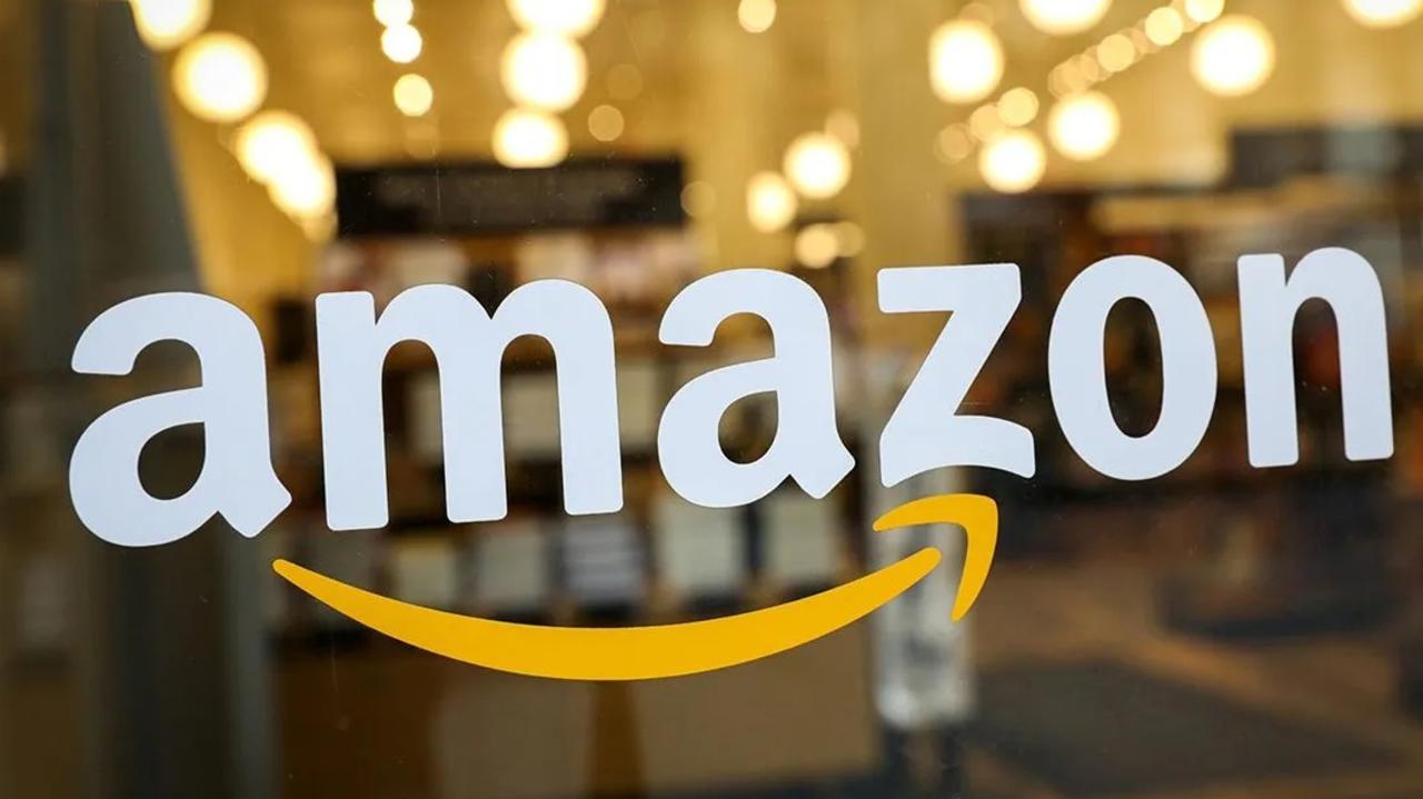 La compañía tecnológica Amazon ha sido multada con el pago de 1,128 millones de euros por abuso de su 'posición dominante absoluta en el mercado italiano' con una estrategia 'especialmente grave' para perjudicar a los competidores en el servicio logístico de comercio electrónico, informó la Autoridad garante de la Competencia y Mercado de Italia. (ESPECIAL)

 
 