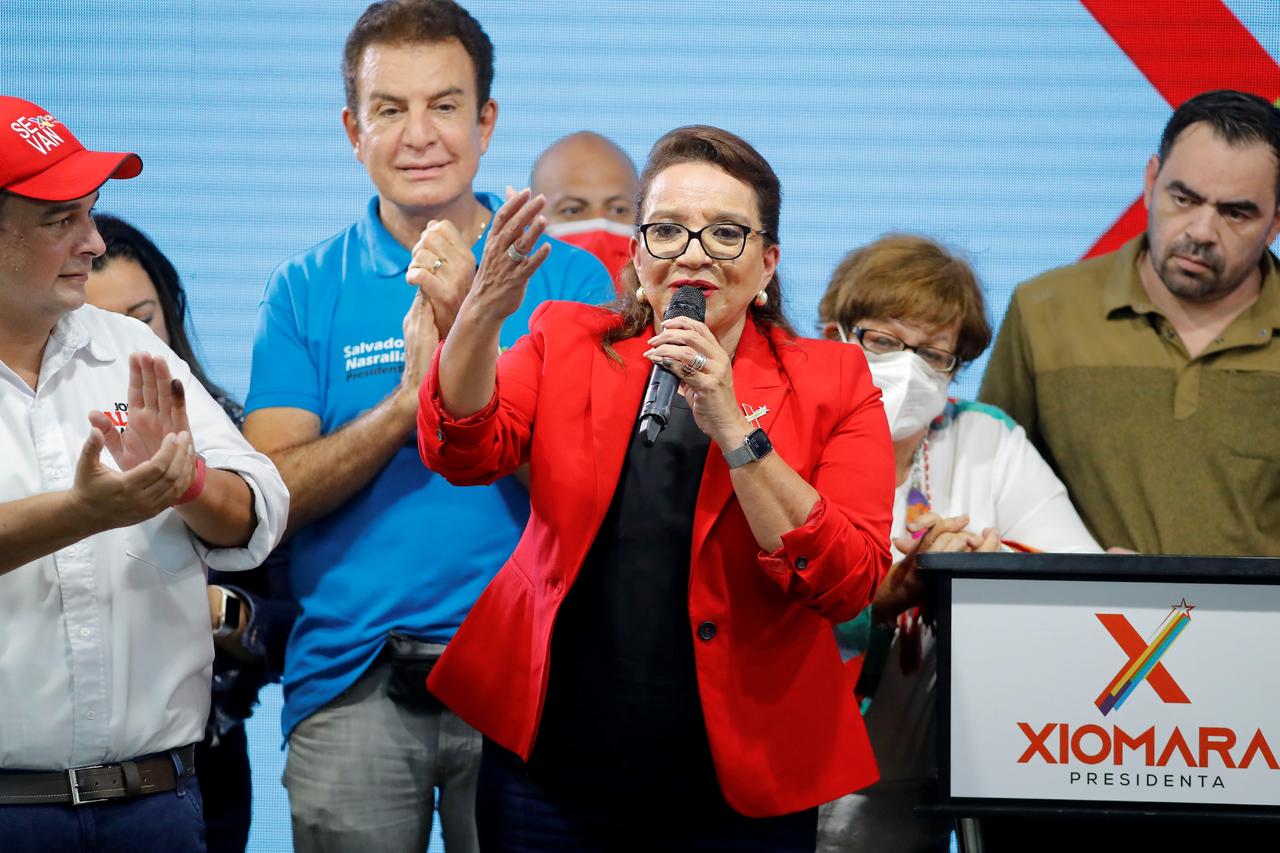 Xiomara Castro, de 62 años, será declarada el lunes presidenta electa de Honduras en los comicios generales del 28 de noviembre en su país, y el 27 de enero de 2022 se convertirá en la primera mujer hondureña en llegar al poder. (ARCHIVO) 
