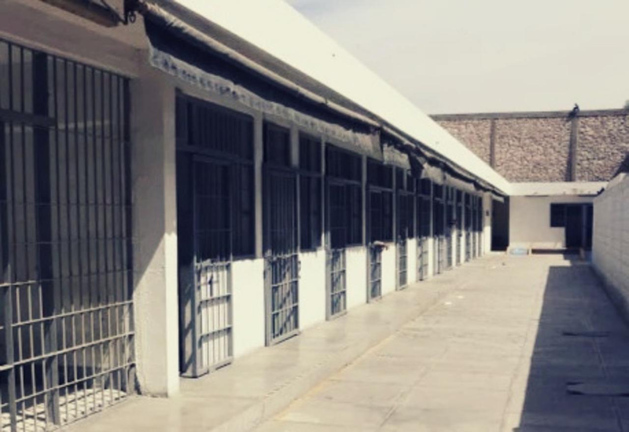 El hombre fue trasladado a las instalaciones del Tribunal de Justicia Municipal, donde quedó internado en una celda. (ARCHIVO) 