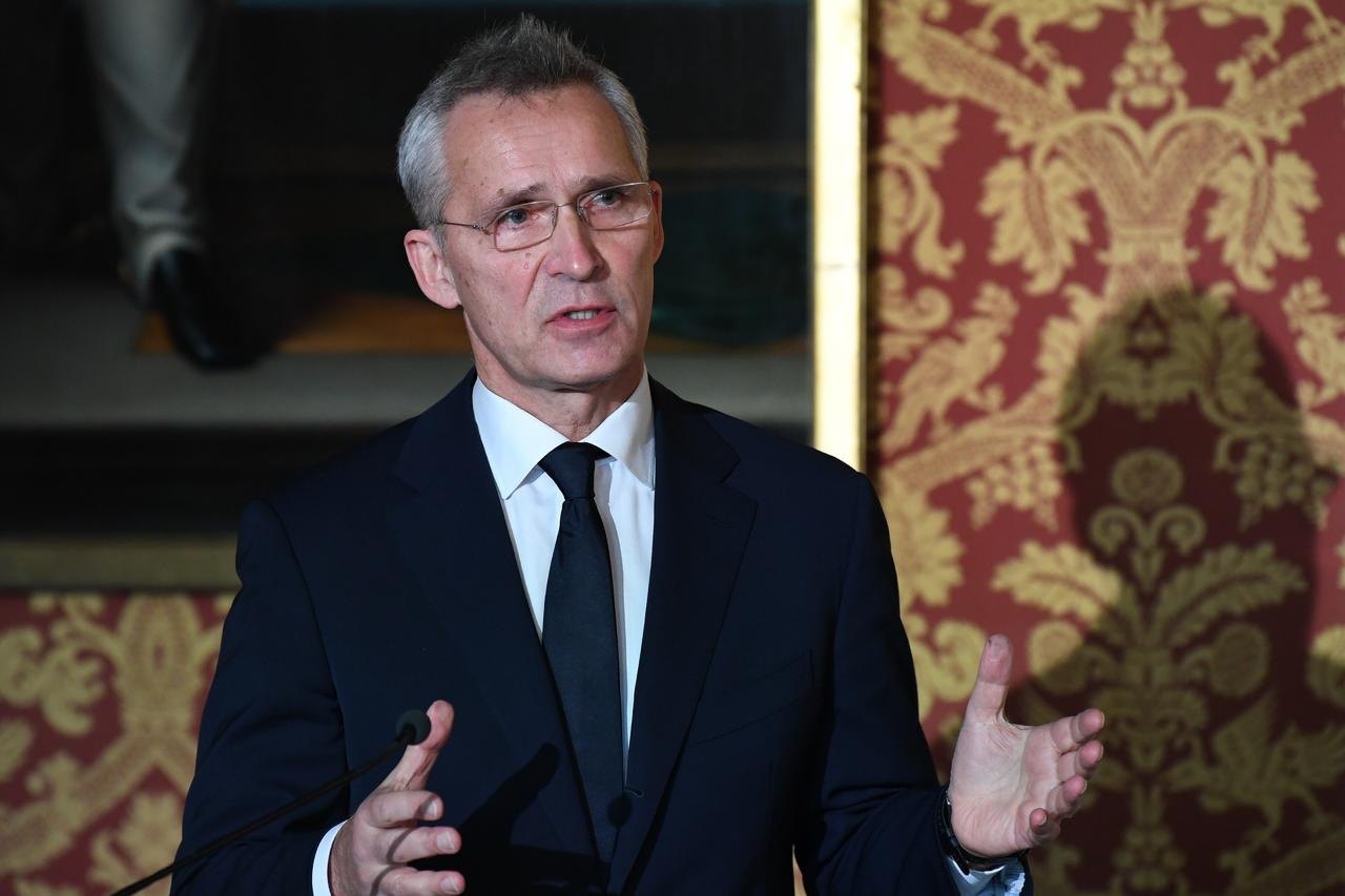 El secretario general de la OTAN, Jens Stoltenberg, insistió este jueves en hará “lo necesario” para garantizar la seguridad ante el refuerzo militar ruso junto a Ucrania pero también que sigue “abierta al diálogo” con Moscú. (ARCHIVO) 

 