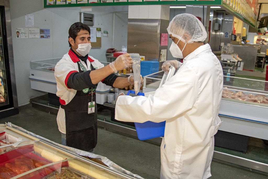 Coprised emprendió un operativo para la verificación de alimentos en esta temporada navideña. (EL SIGLO DE TORREÓN)