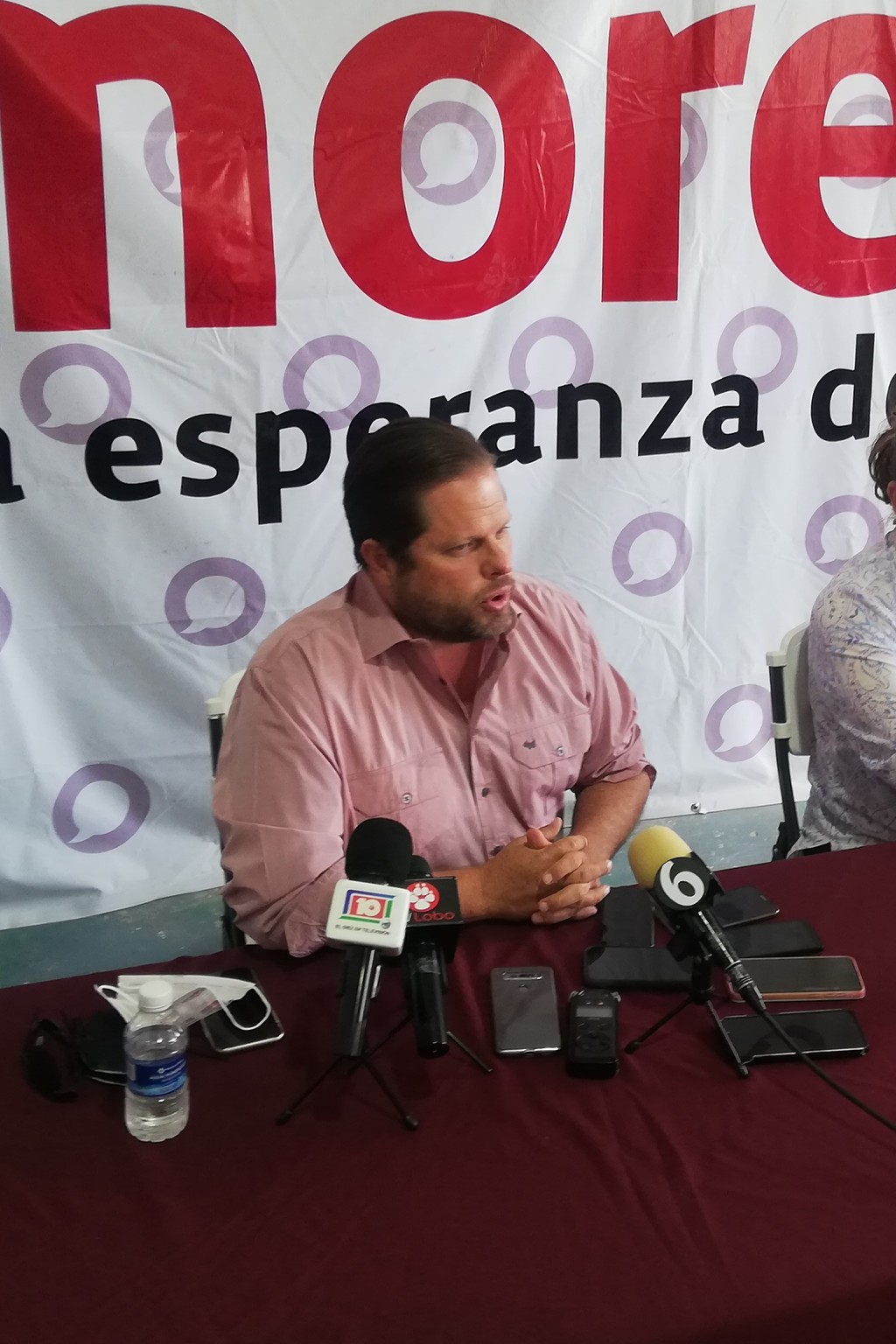 El dirigente, Otniel García Navarro, dijo que la selección de los candidatos a las alcaldías, podría ser por encuestas también. (EL SIGLO DE TORREÓN)