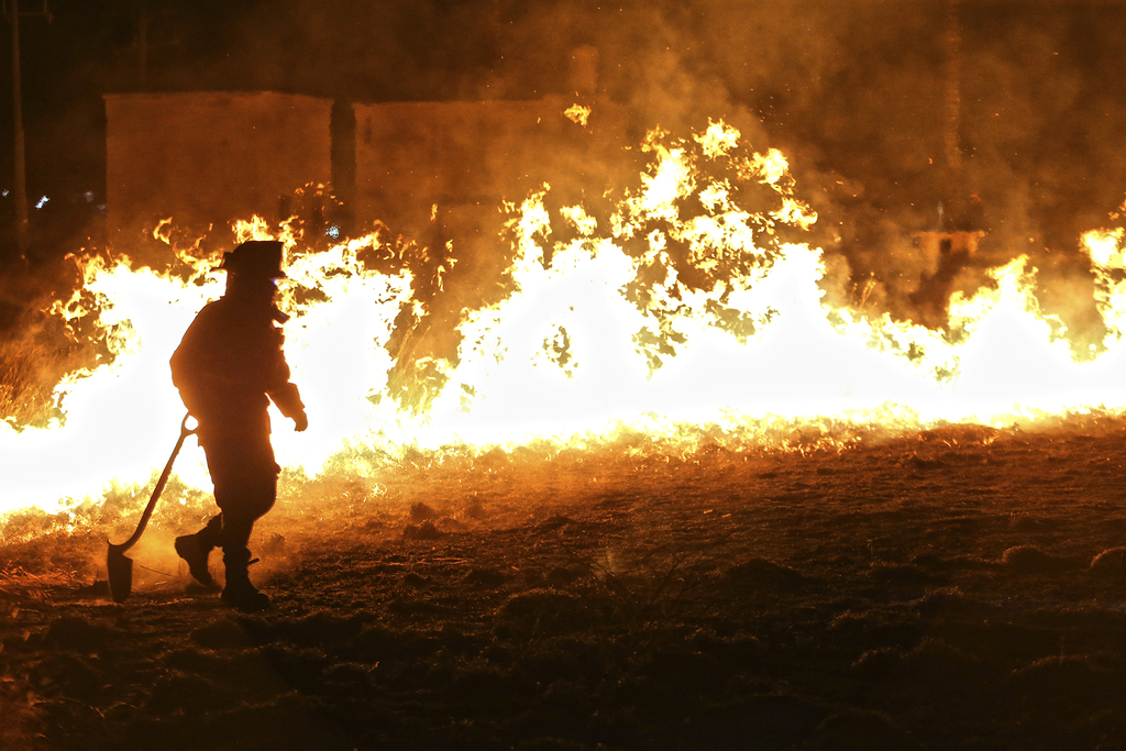 Los incendios de pastizales se incrementan hasta un 25 % en los días previos a Navidad y Año Nuevo. (EL SIGLO DE TORREÓN)