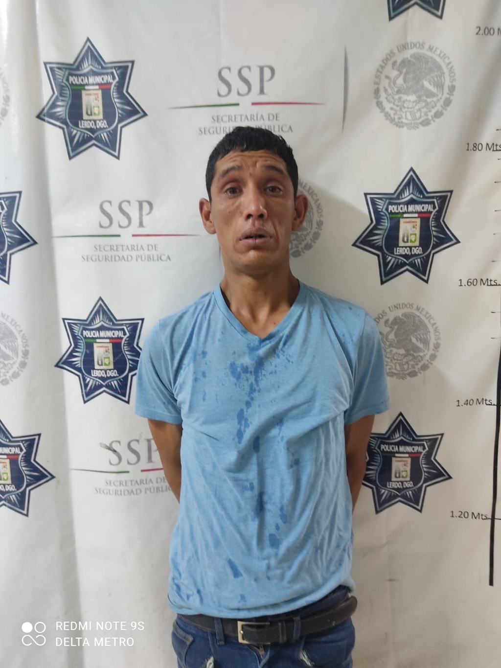 Los agentes se disponían a realizarle una revisión.