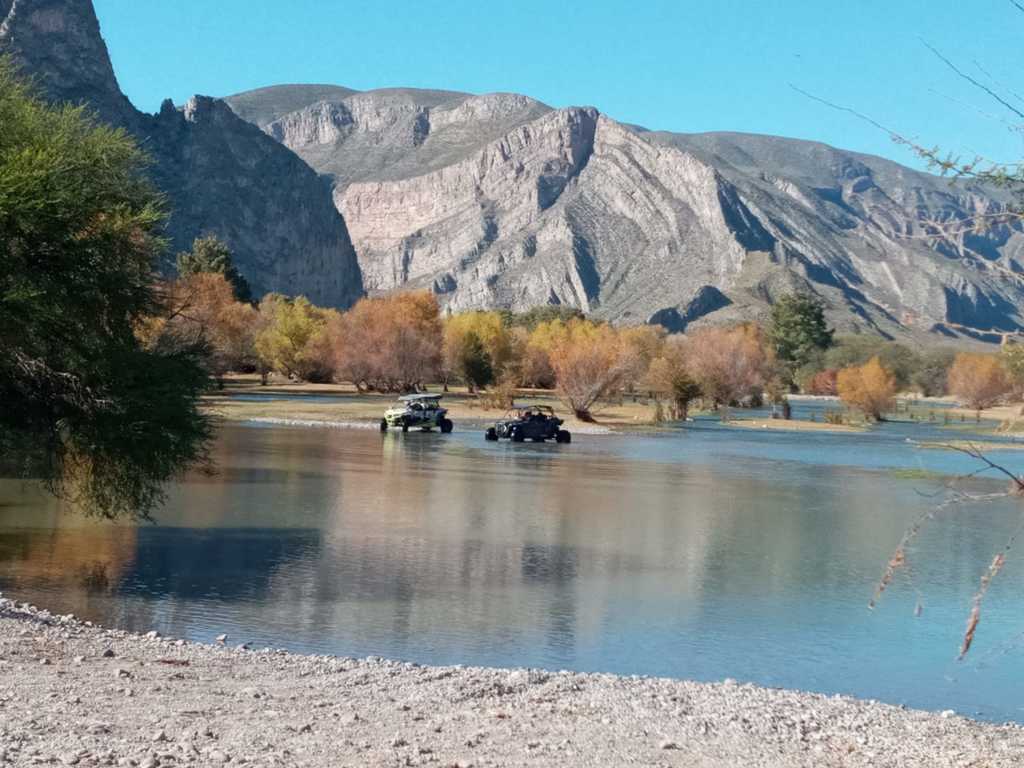 El Cañón de Fernández es una Área Natural Protegida (ANP), pero nadie hace respetar la ley. Vehículos todo terreno ingresan. (CORTESÍA)