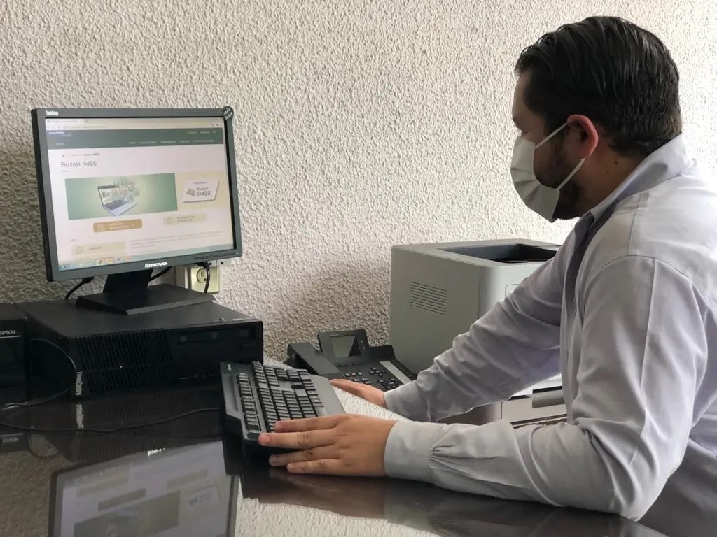 Llama el Instituto Mexicano del Seguro Social a los patrones registrados en el estado, a hacer uso del Buzon IMSS. (ARCHIVO) 