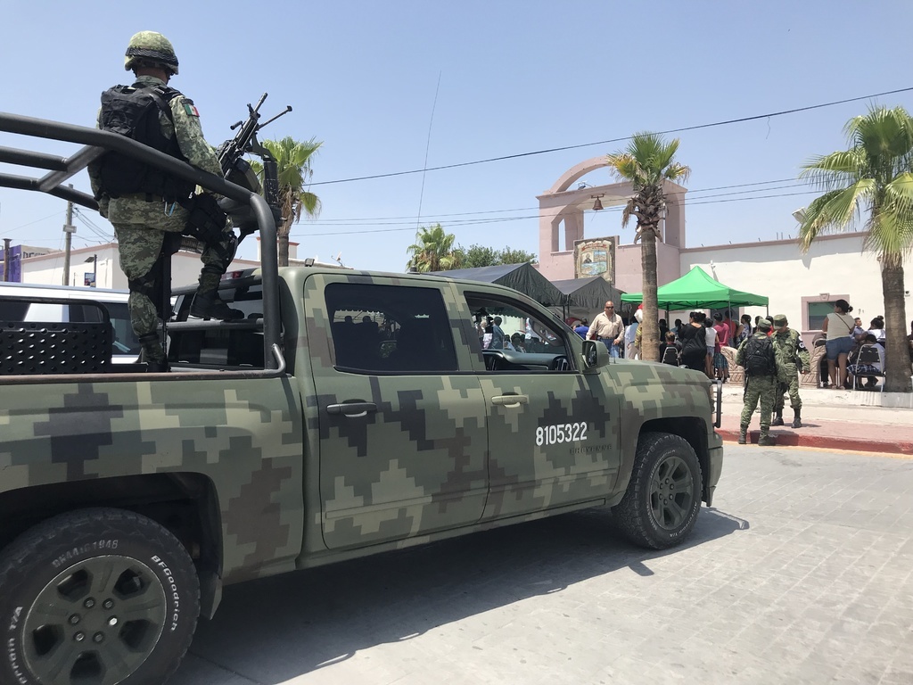 El gobernador habló sobre la importancia del ejército para mantener la seguridad en el estado de Coahuila.