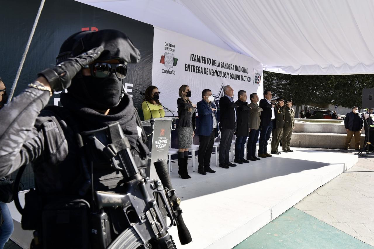 Con una inversión de 55 millones de pesos se realizó la entrega de vehículos y equipo táctico a la  DSPM de Torreón. (EL SIGLO DE TORREÓN / ERICK SOTOMAYOR RUIZ) 