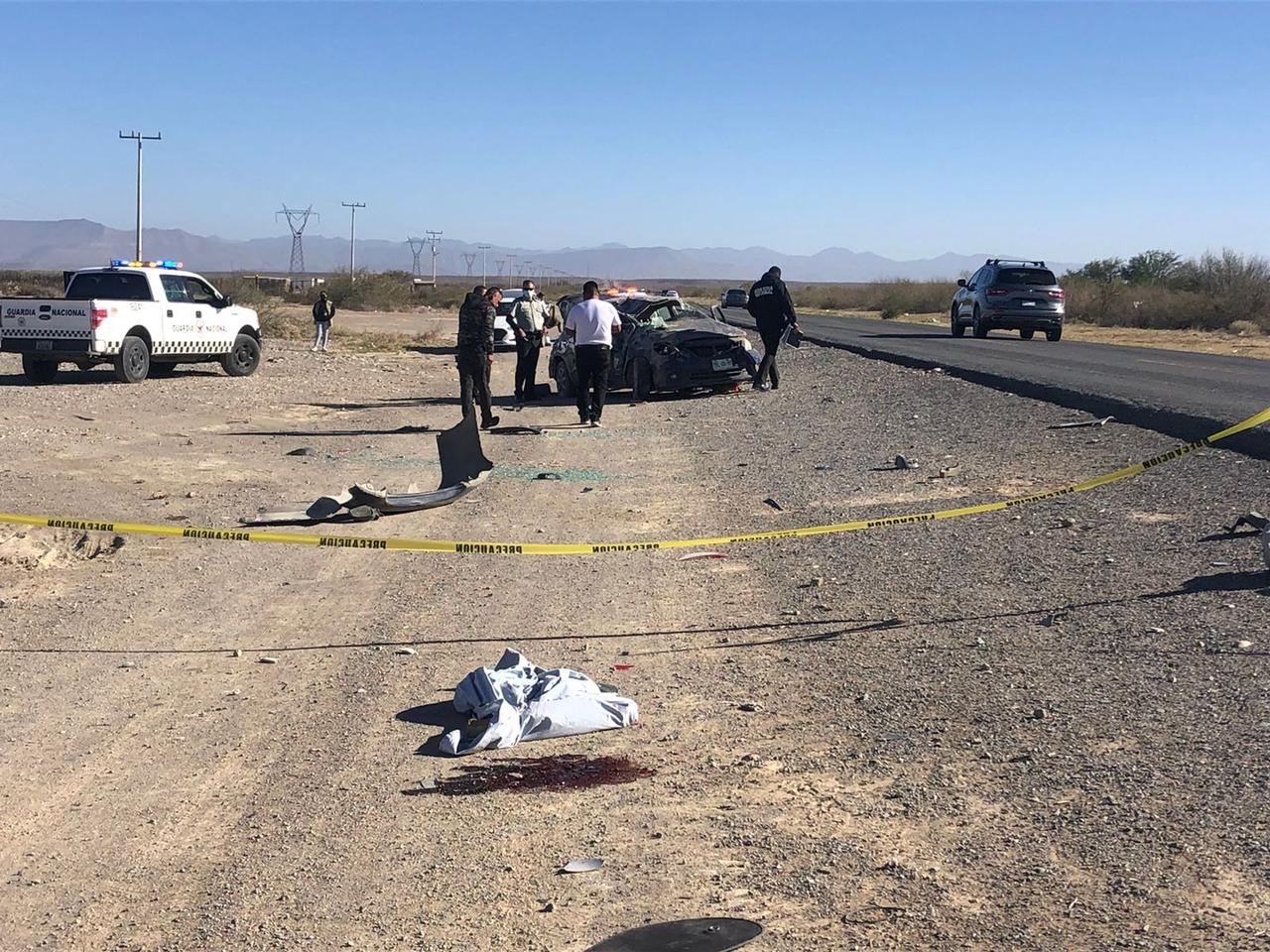 Una persona sin vida y tres más lesionados, es el saldo que dejó una volcadura la tarde de este domingo en la carretera libre a Torreón, en el municipio de General Cepeda. (EL SIGLO DE TORREÓN) 
