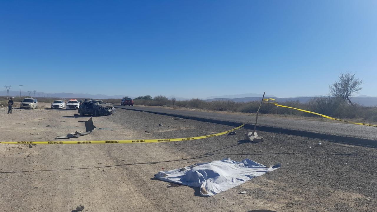 Una segunda víctima cobró el accidente que se registró la tarde del domingo en la carretera libre Torreón – Saltillo. (EL SIGLO DE TORREÓN) 
