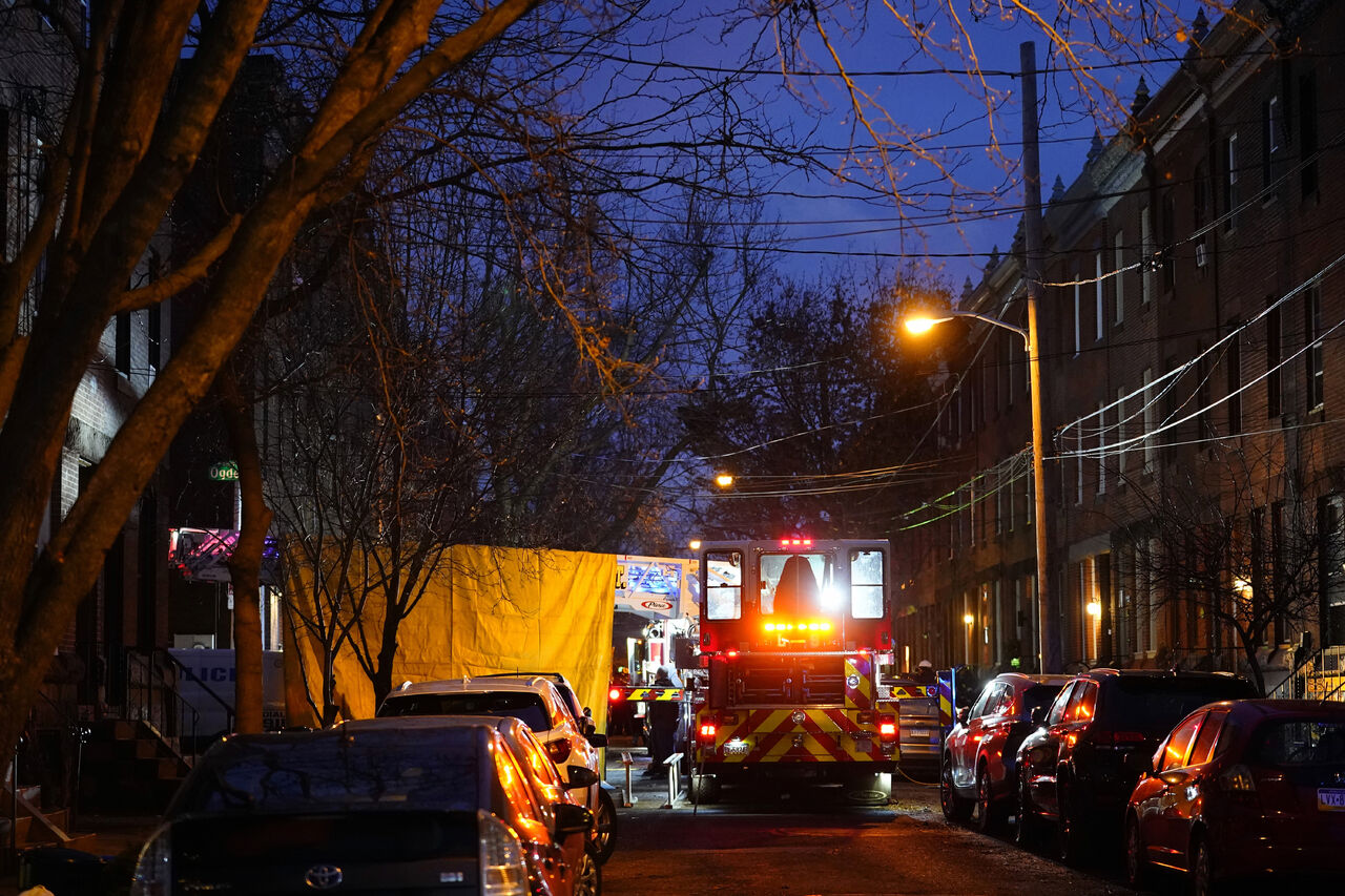 Unidad habitacional contaba con seis detectores de humo, pero ninguno de ellos funcionaba correctamente. (AP)