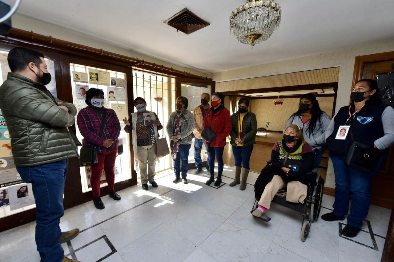 Integrantes de Fuundec acudieron a la Fiscalía de Personas Desaparecidas en Torreón. (ÉRICK SOTOMAYOR)
