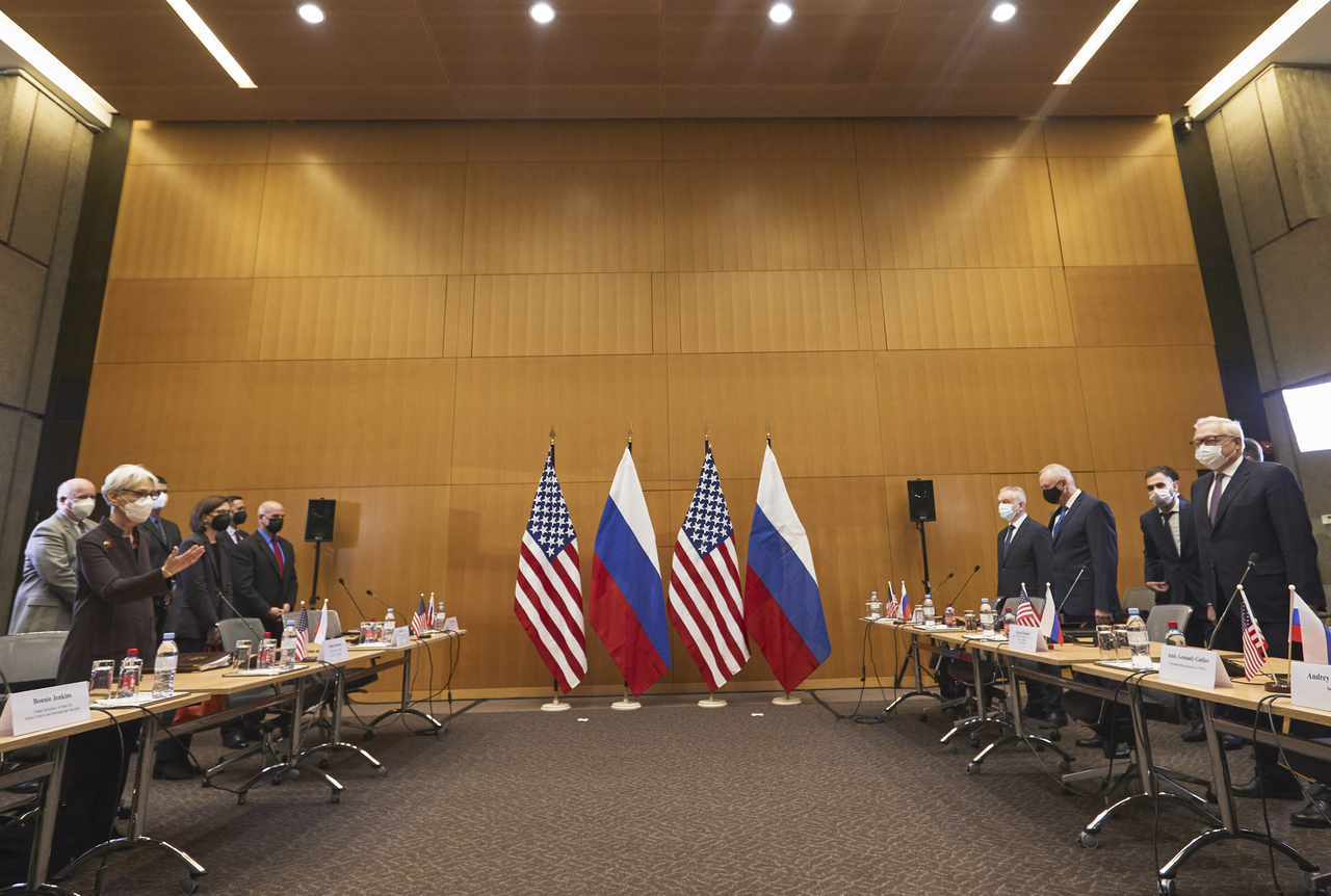 El diálogo estratégico entre Estados Unidos y Rusia, con la crisis ucraniana de fondo, finalizó con posturas enfrentadas. (AP) 