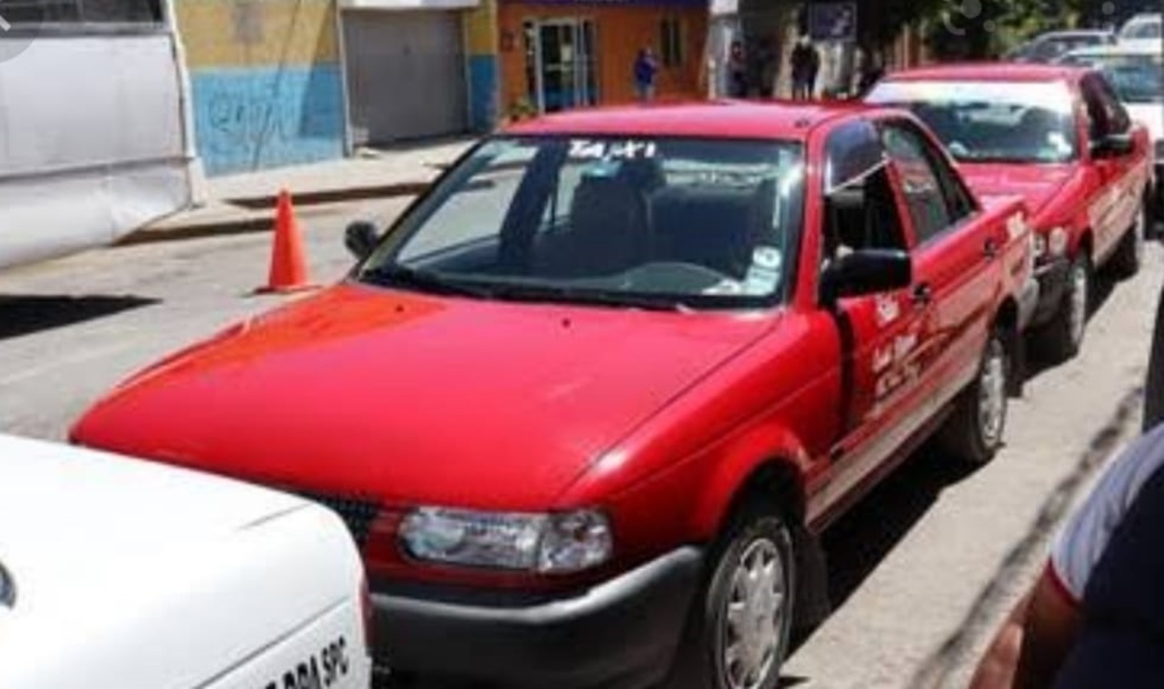 Vigilan el debido funcionamiento del servicio de transporte en la modalidad de taxi y se eliminó una base en la zona Centro. (EL SIGLO DE TORREÓN) 