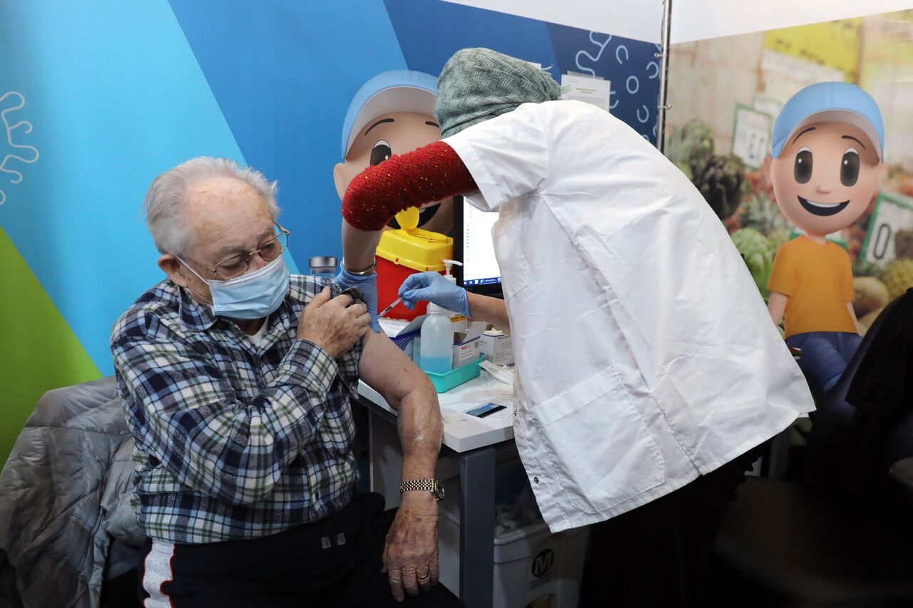 Ómicron ha llevado al país a padecer ahora su quinta ola de contagios. (ARCHIVO)