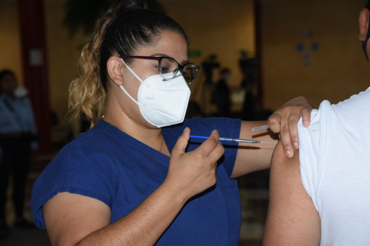 La Secretaría de Salud del estado informó que se han aplicado 728 mil 018 vacunas contra la influenza en la entidad. (EL SIGLO DE TORREÓN)